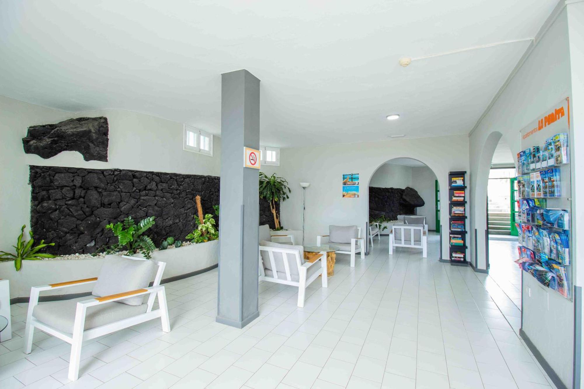 Apartamentos La Penita ปูแอร์โตเดลคาร์เมน ภายนอก รูปภาพ