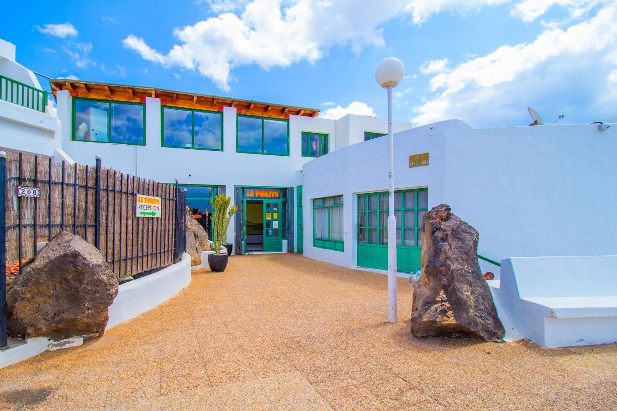 Apartamentos La Penita ปูแอร์โตเดลคาร์เมน ภายนอก รูปภาพ