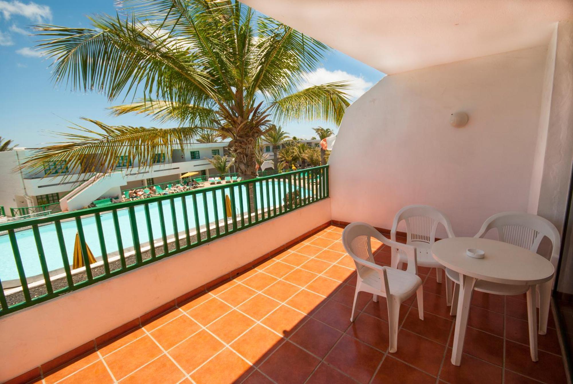 Apartamentos La Penita ปูแอร์โตเดลคาร์เมน ภายนอก รูปภาพ